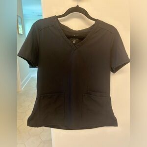 Med Couture Insight women’s Black scrub top Medium 2411